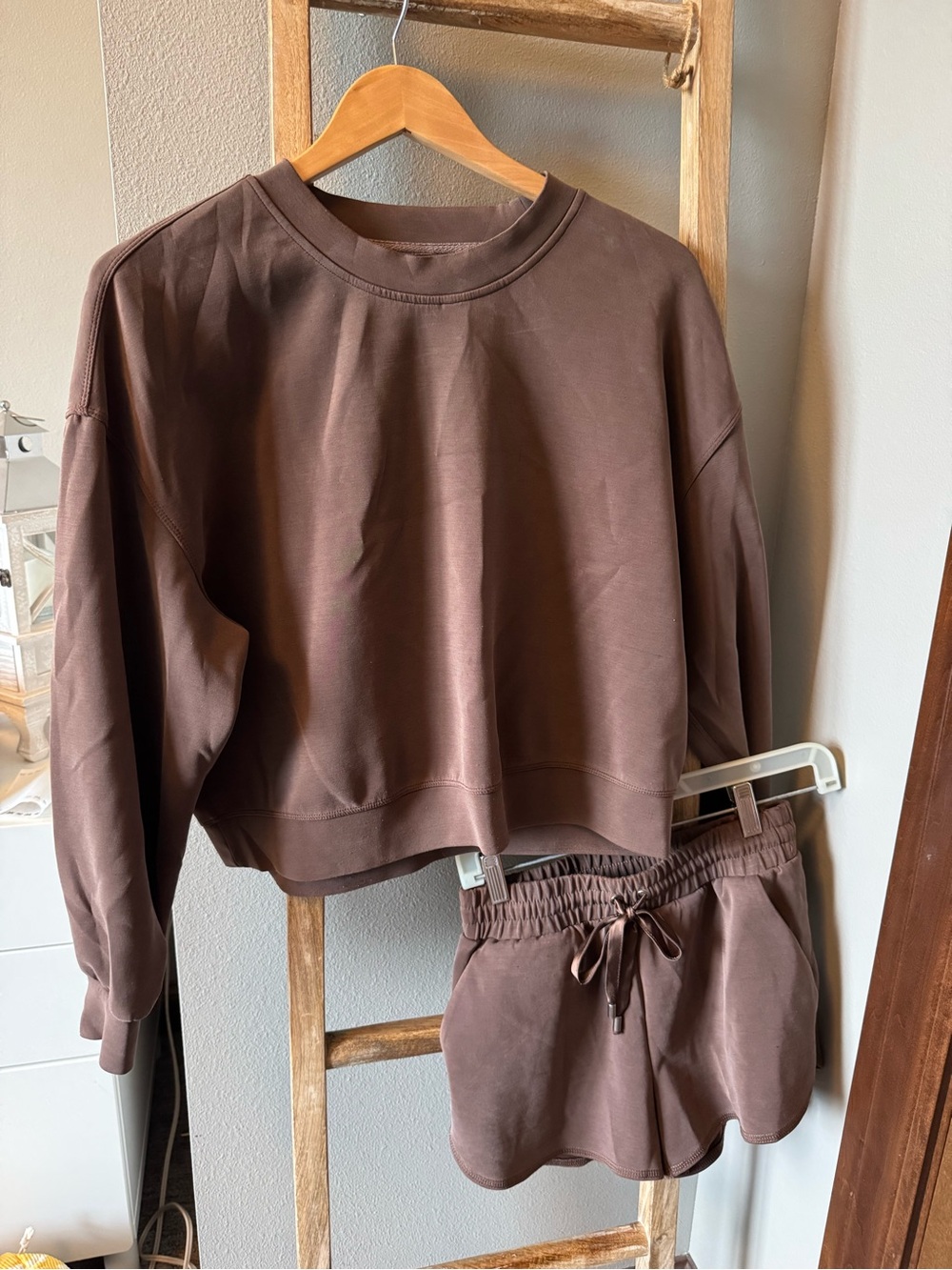 Women's Brown Cropped Sweatshirt & Drawstring Shorts Lounge Set